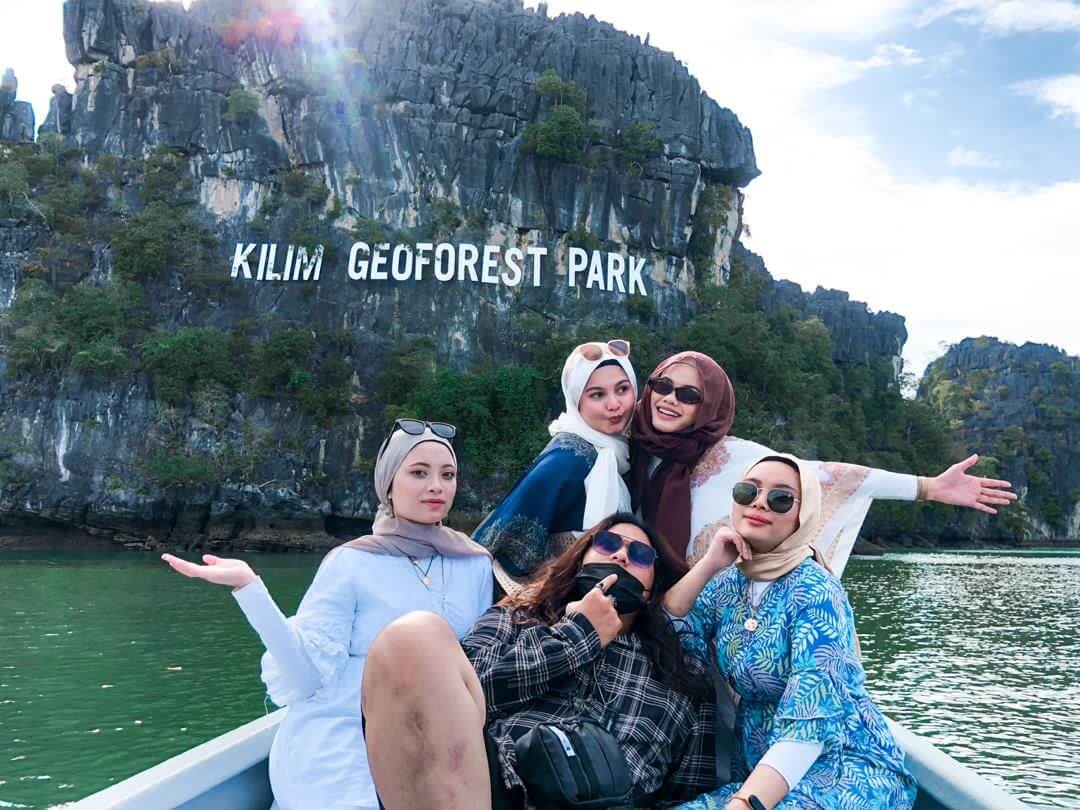 Sharing Mangrove Boat Tour